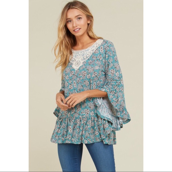 🆕5⭐️Floral Layered Ruffle Sleeve Tunic - Picture 6 of 8